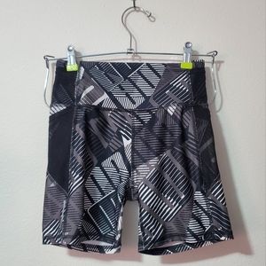 Puma Be Bold Women's Graphic Shorts Size XS